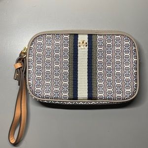 Tory Burch Gemini Link Canvas Wrislet (Gray Heron)💙🤍